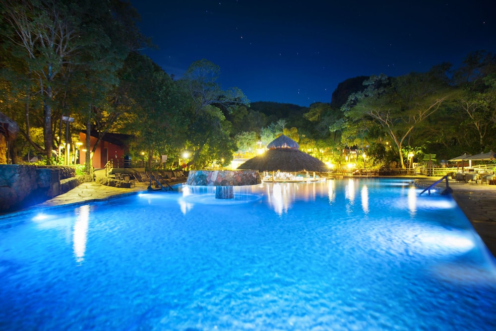 rio quente resorts cristal resort
