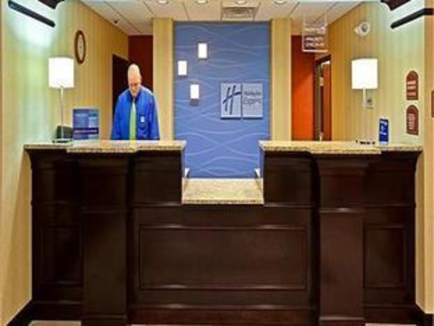 holiday inn express vincennes by ihg