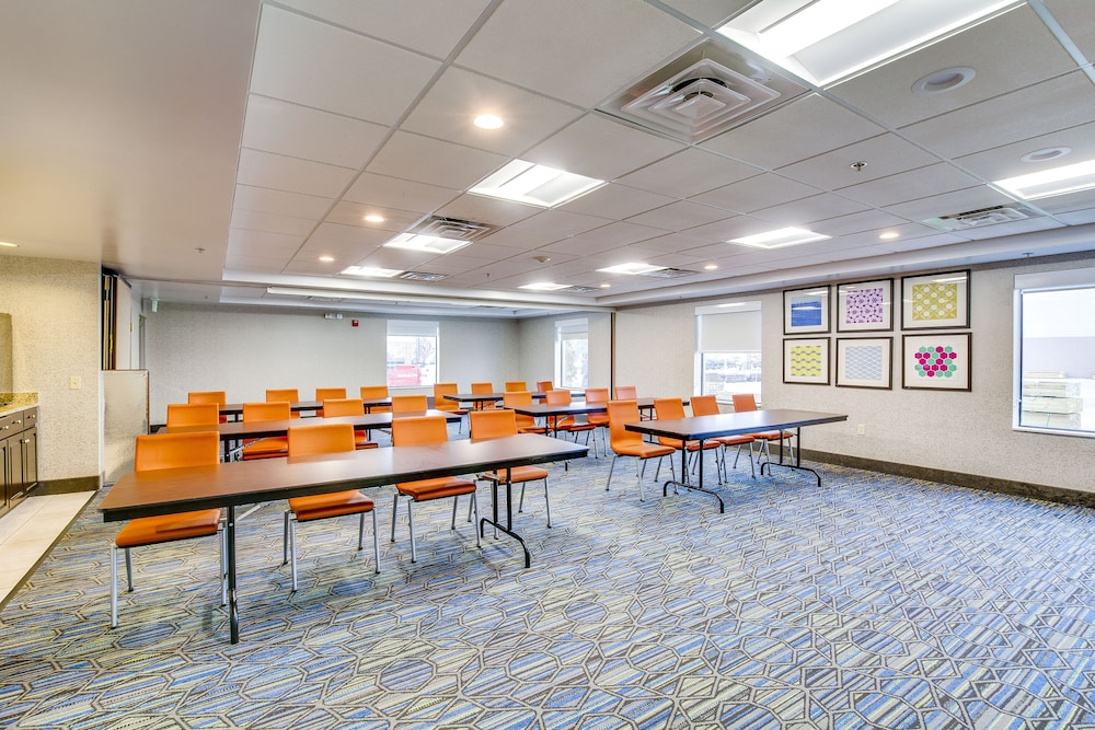 holiday inn express vincennes by ihg