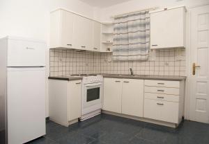 erato apartments