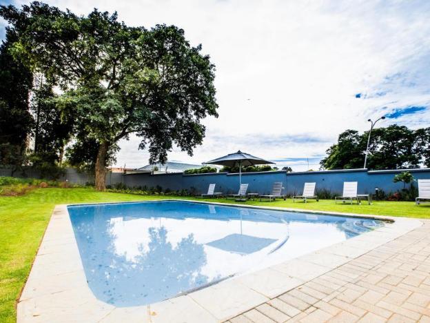 max executive apartments