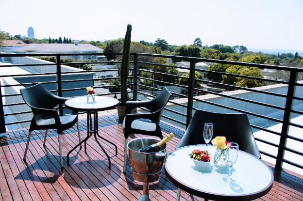 max executive apartments