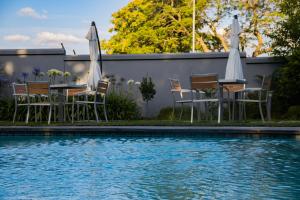 max executive apartments