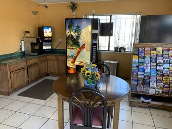 Luxury Inn,Bernalillo>>Albuquerque,2 star