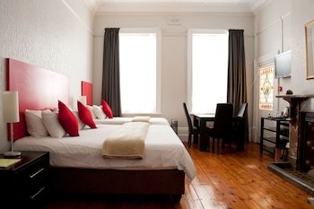 ashanti guest house gardens