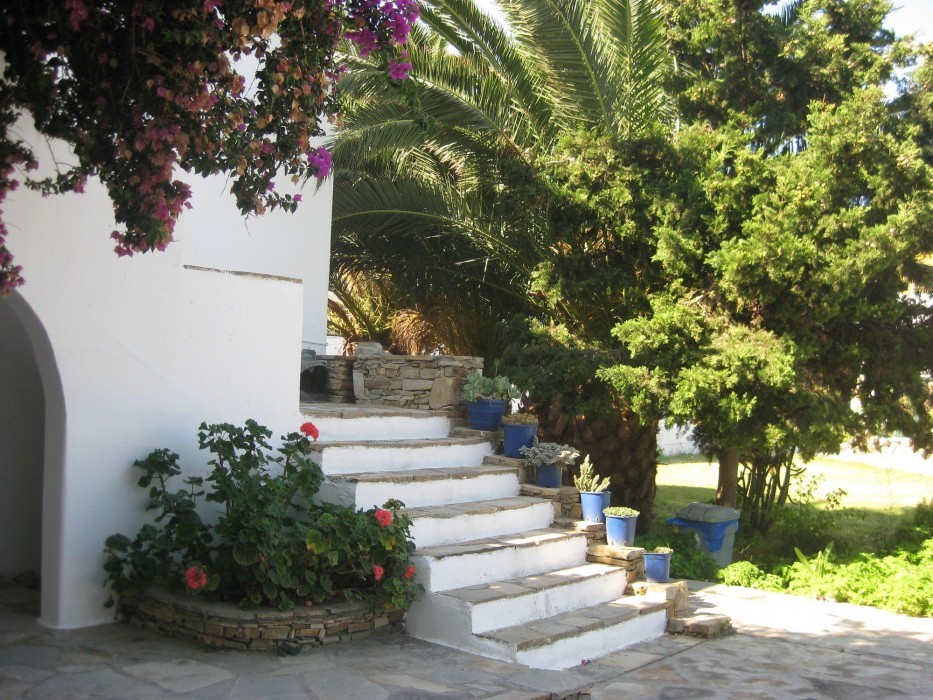 antonina hotel apartments