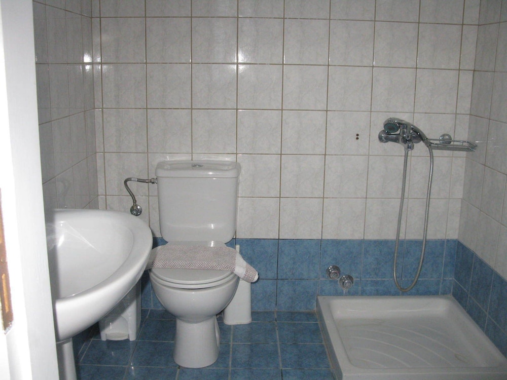 antonina hotel apartments