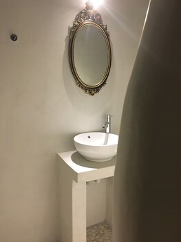 antonina hotel apartments