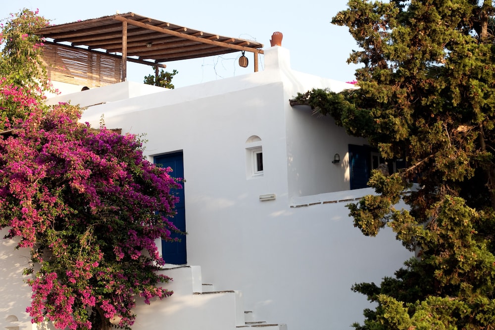 antonina hotel apartments