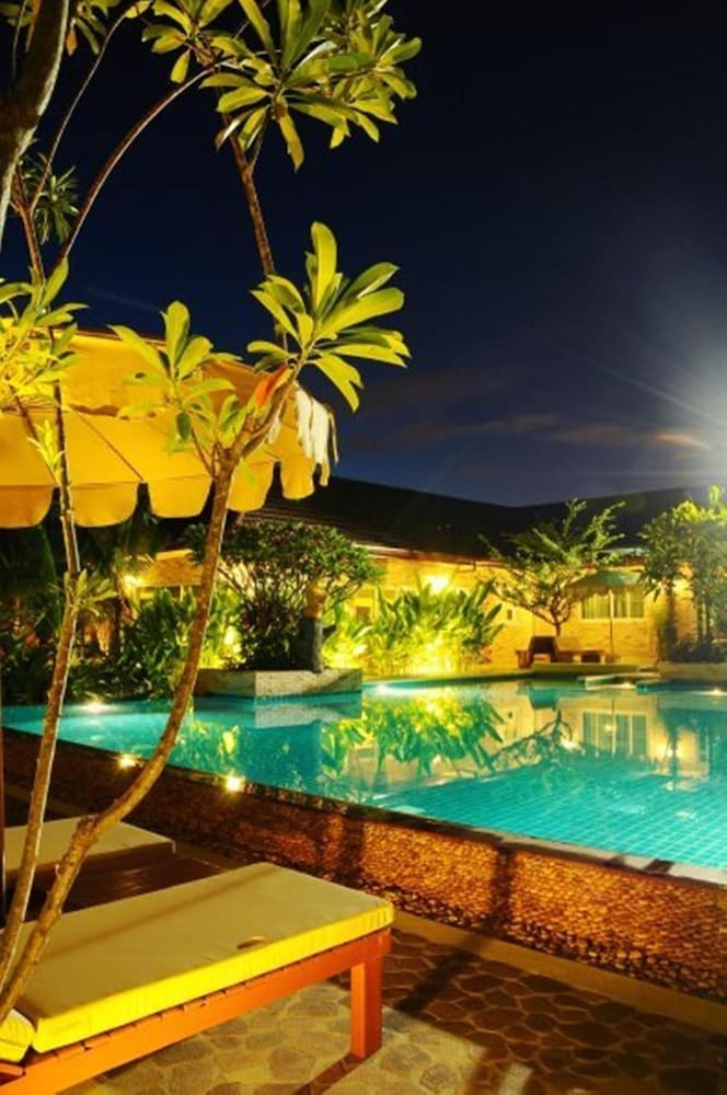 villa wanida garden resort