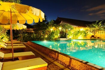 villa wanida garden resort