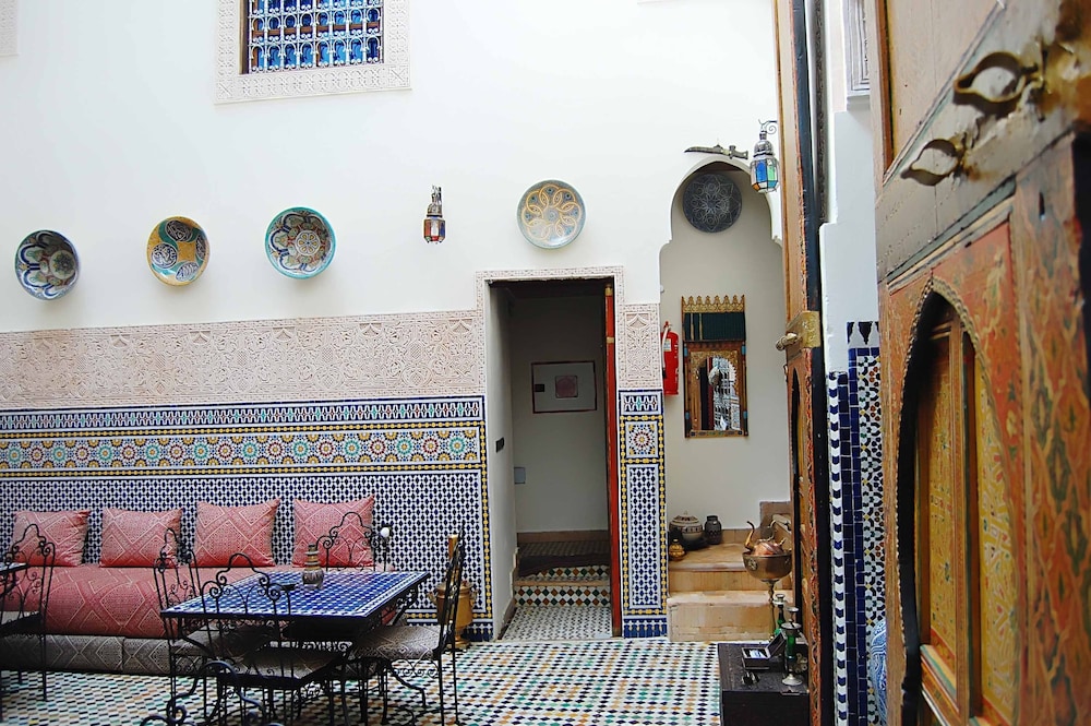 fes