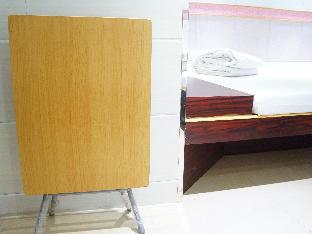 Yue Ka Hotel,Kowloon>>Hong Kong,2 star