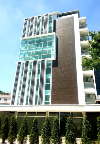 wealth 30th apartment