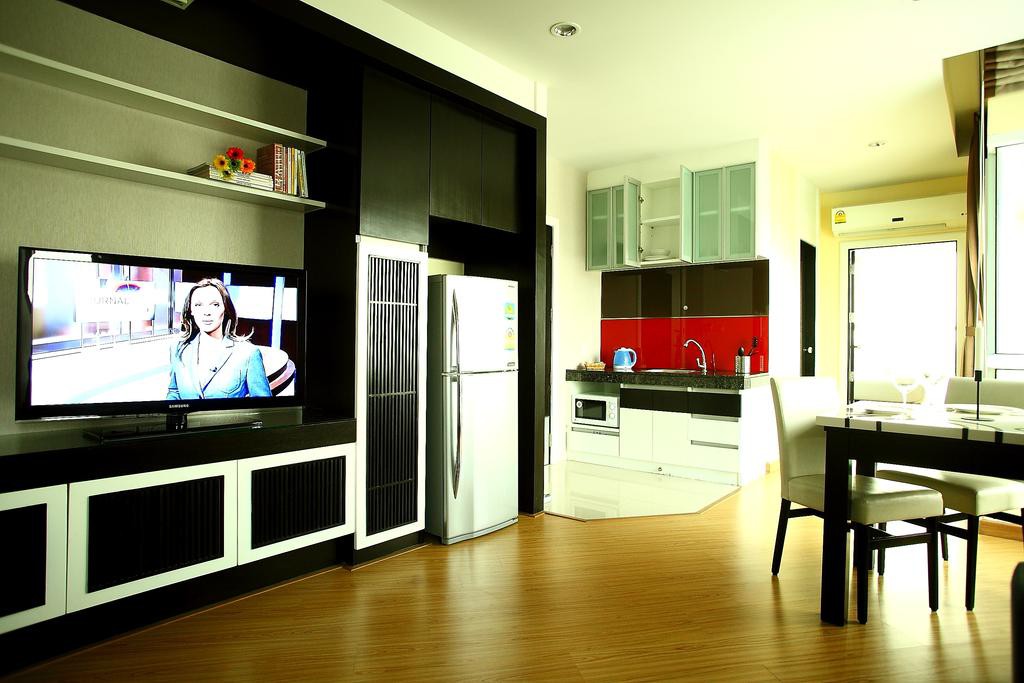 the sunreno hotel bangkok