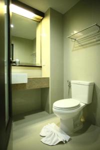 the sunreno hotel bangkok