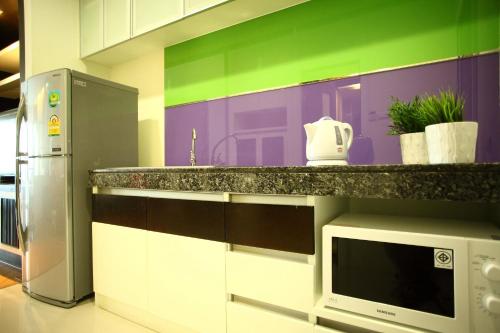 the sunreno hotel bangkok