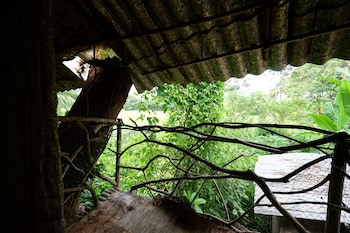 saraya art cafe bandb