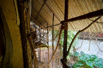 saraya art cafe bandb