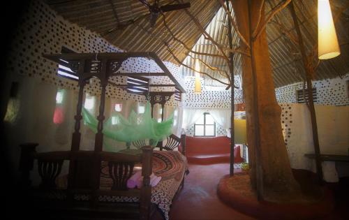 saraya art cafe bandb