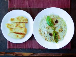saraya art cafe bandb