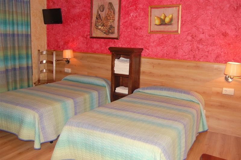 Hostal Rural Bidean,Puente La Reina>>Pamplona,3 star