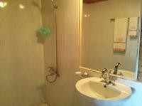 breakfast at tiffanys pension