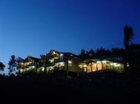 breakfast at tiffanys pension