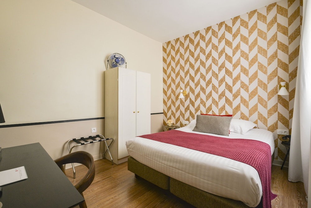 hotel jeanne darc le marais