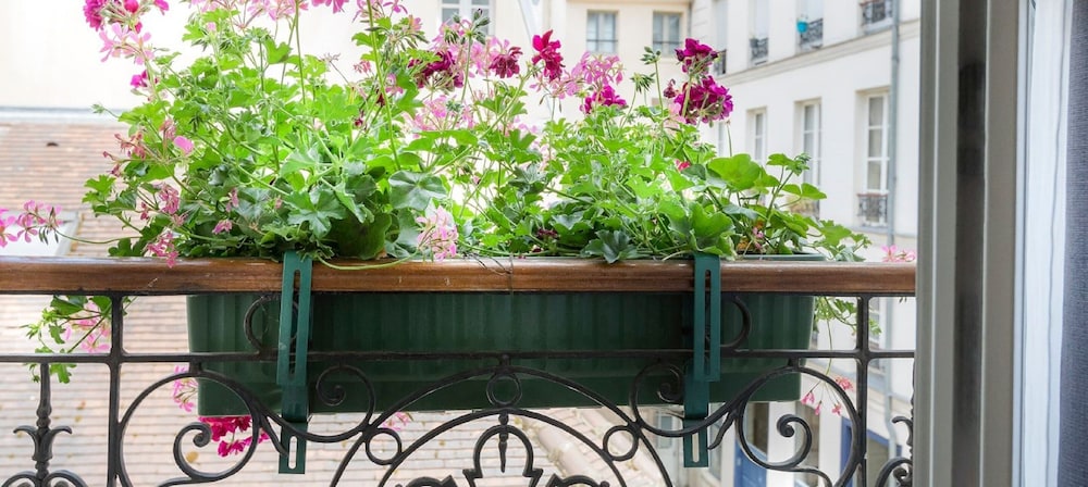 hotel jeanne darc le marais