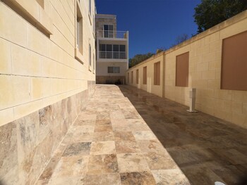 gozo windmill apartments