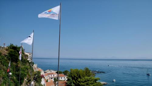 testa di monaco natural beach