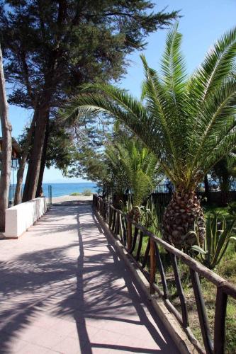 Testa Di Monaco Natural Beach,Capo D'orlando>>Brolo,2 star