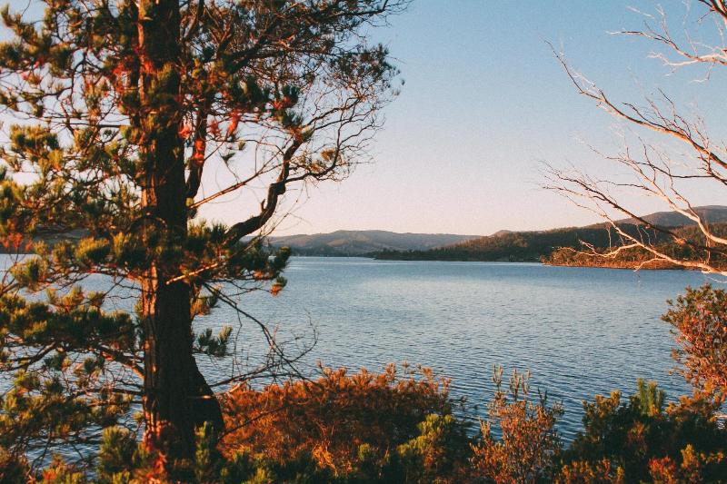 Tranquil Point,Deep Bay>>Cygnet,3 star