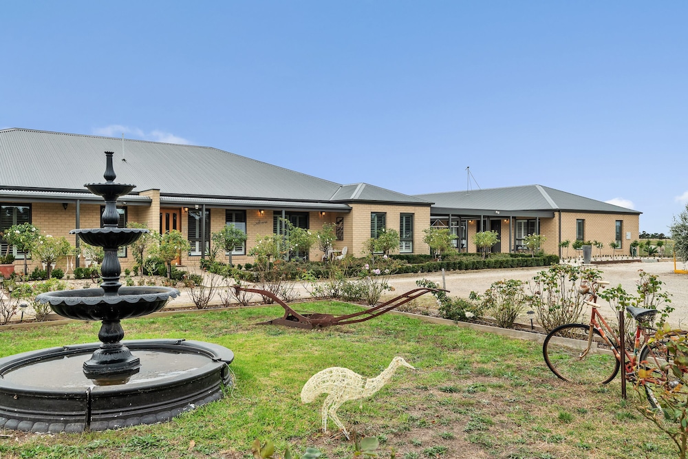 the oxley estate