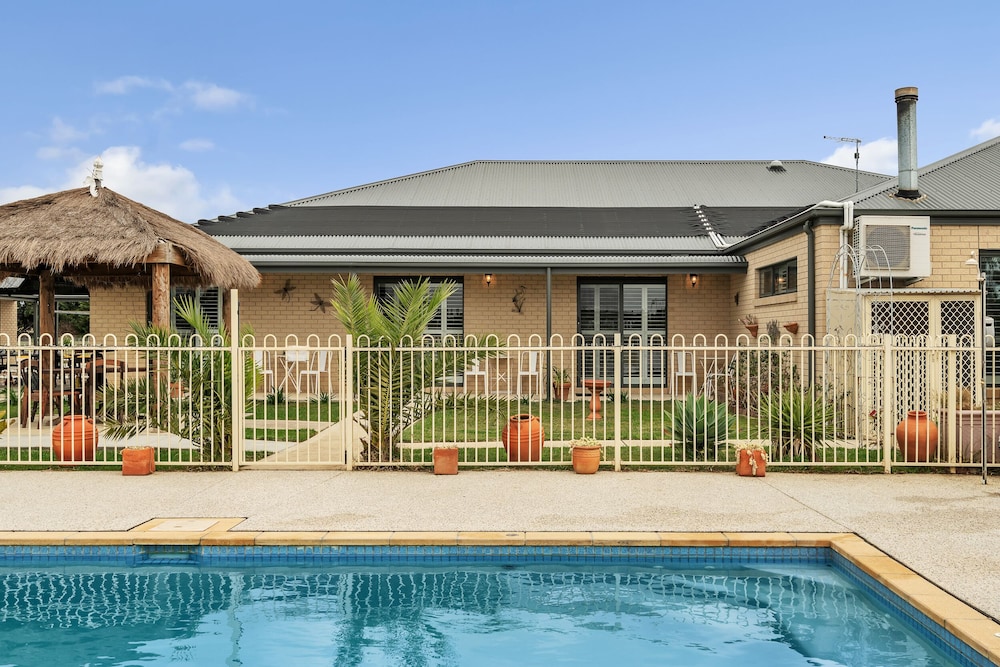 the oxley estate