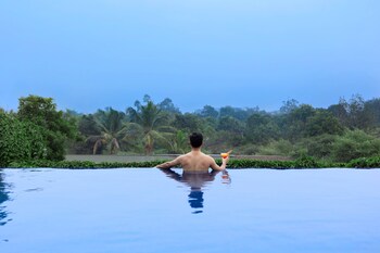 courtyard by marriott raipur