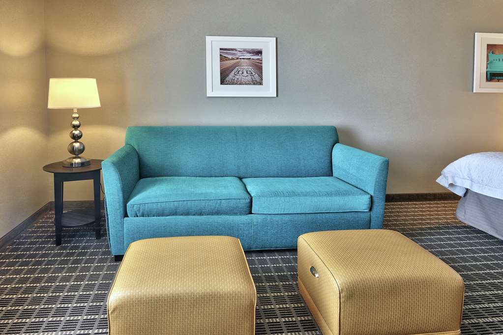 hampton inn and suites albuquerque airport