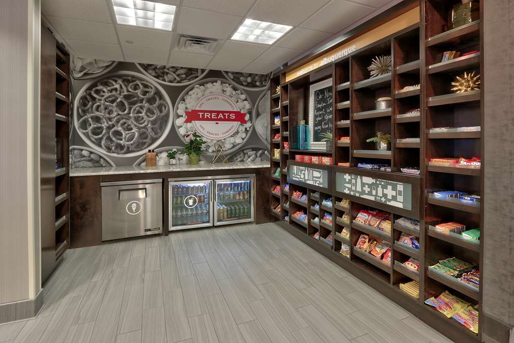 hampton inn and suites albuquerque airport