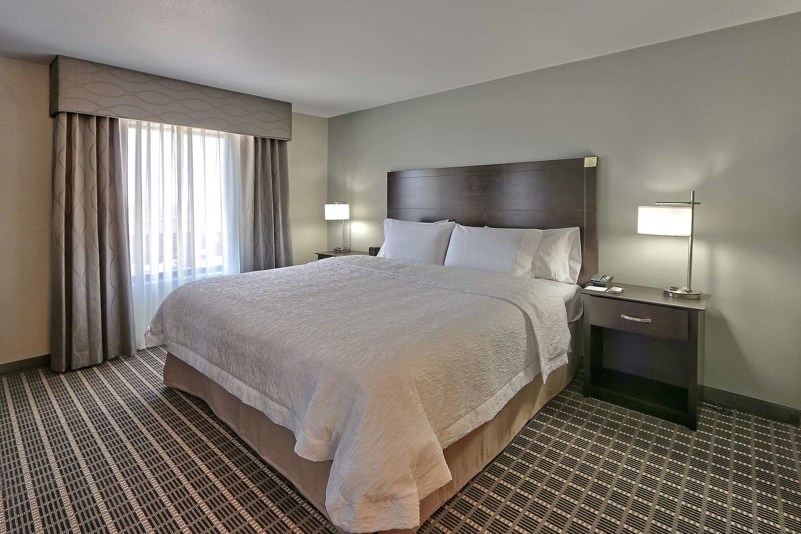 hampton inn and suites albuquerque airport nm