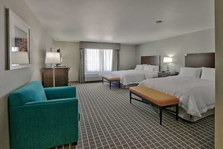 hampton inn and suites albuquerque airport nm