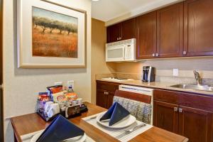 Homewood Suites By Hilton Toronto Mississauga,Mississauga>>Brampton,3 star