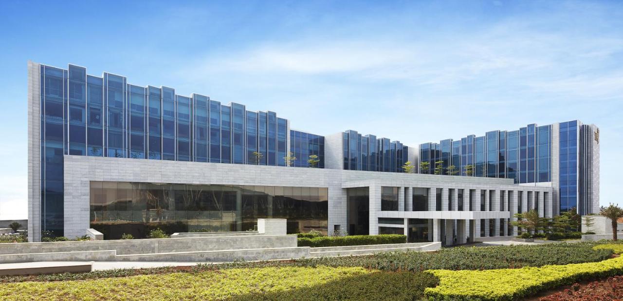 Taj Bangalore,Near Bangalore Airport,5 star