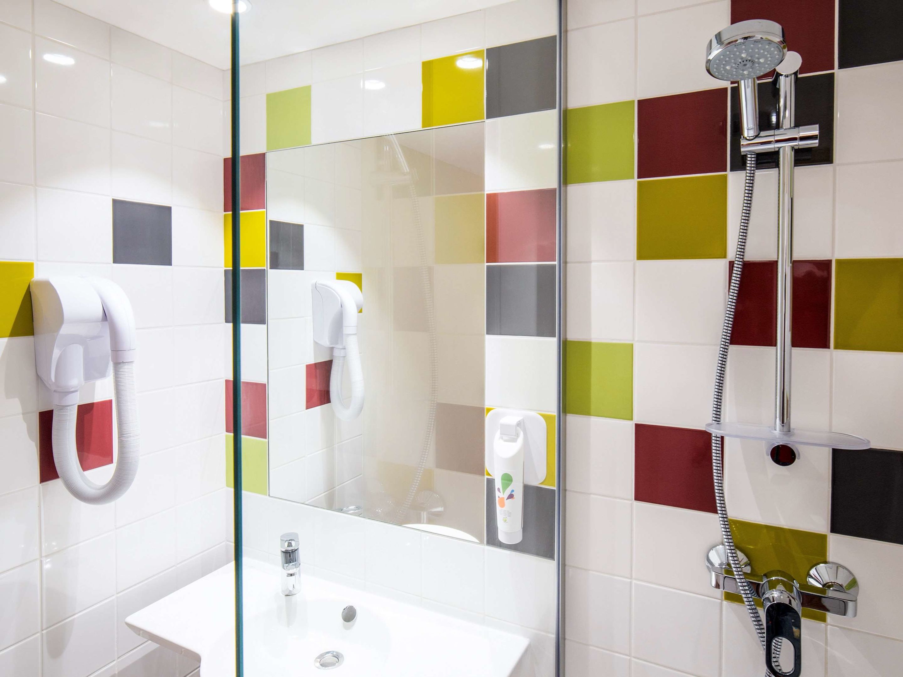 ibis styles collioure port vendres