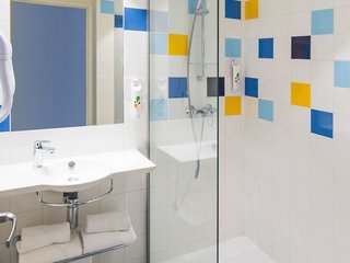 ibis styles collioure port vendres