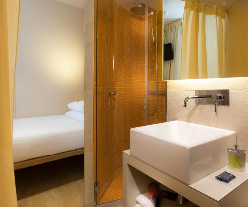 Hotel Andrea,Île-De-France>>Paris,3 star