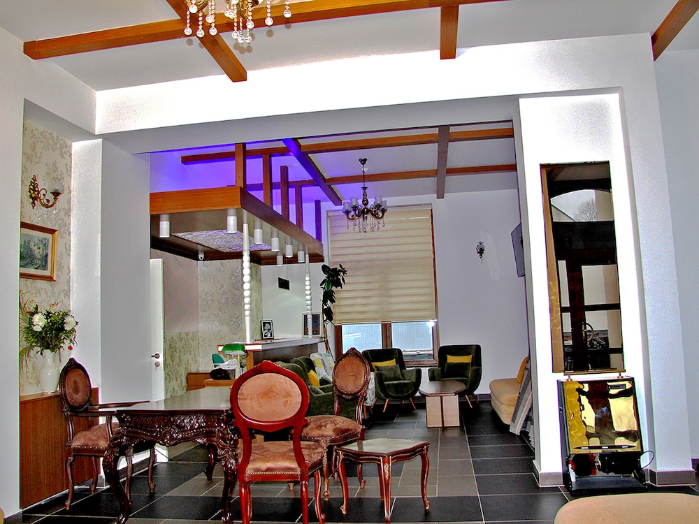 fly inn brussels airport