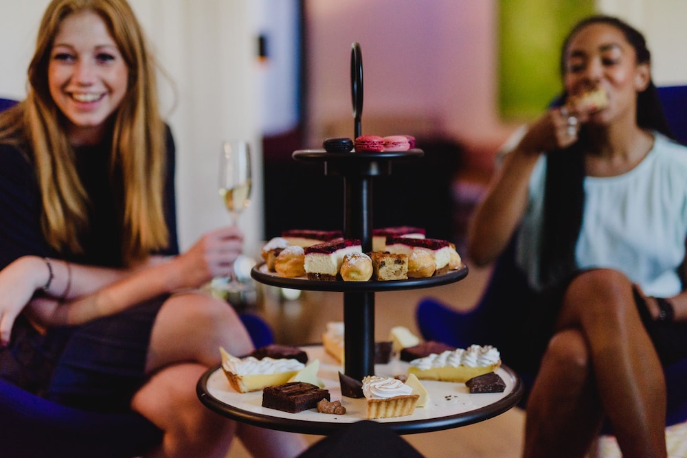 hotel blue inspired by manna