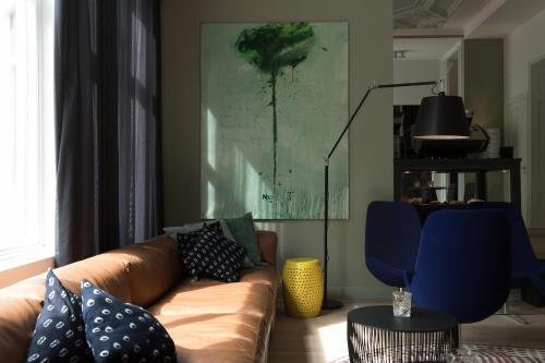 hotel blue inspired by manna