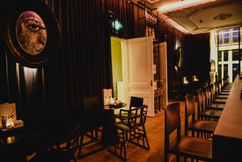 hotel blue inspired by manna